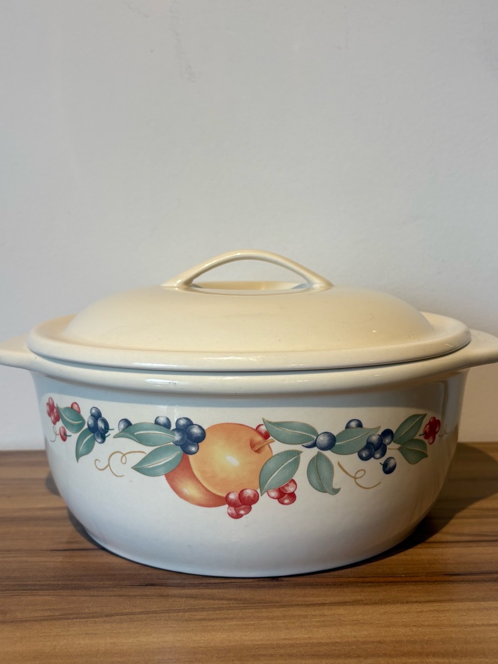 Corelle Coordinates Cream Covered Casserole with Fruit and Leaf Pattern